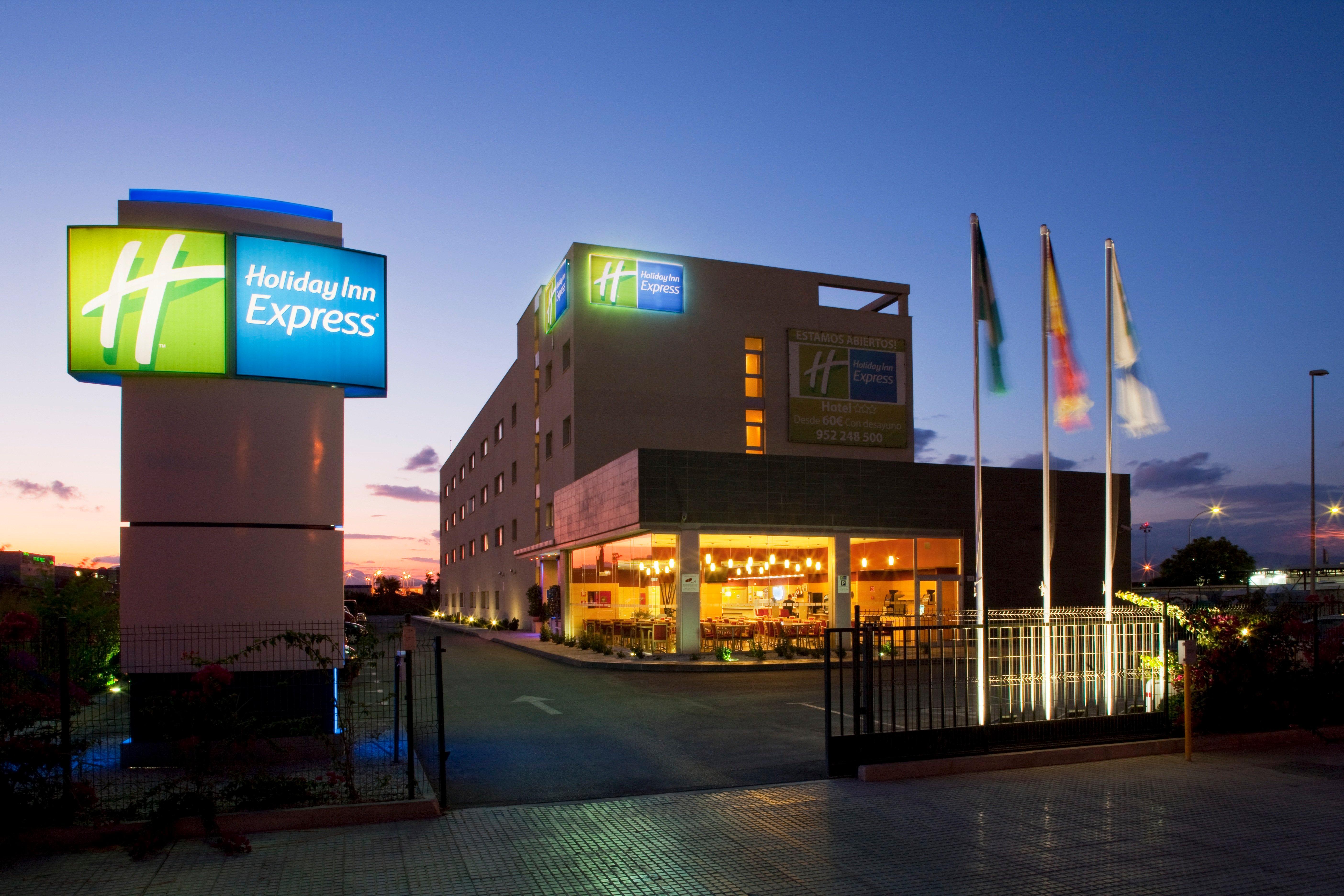 Holiday Inn Express Malaga Airport, An Ihg Hotel Exterior photo