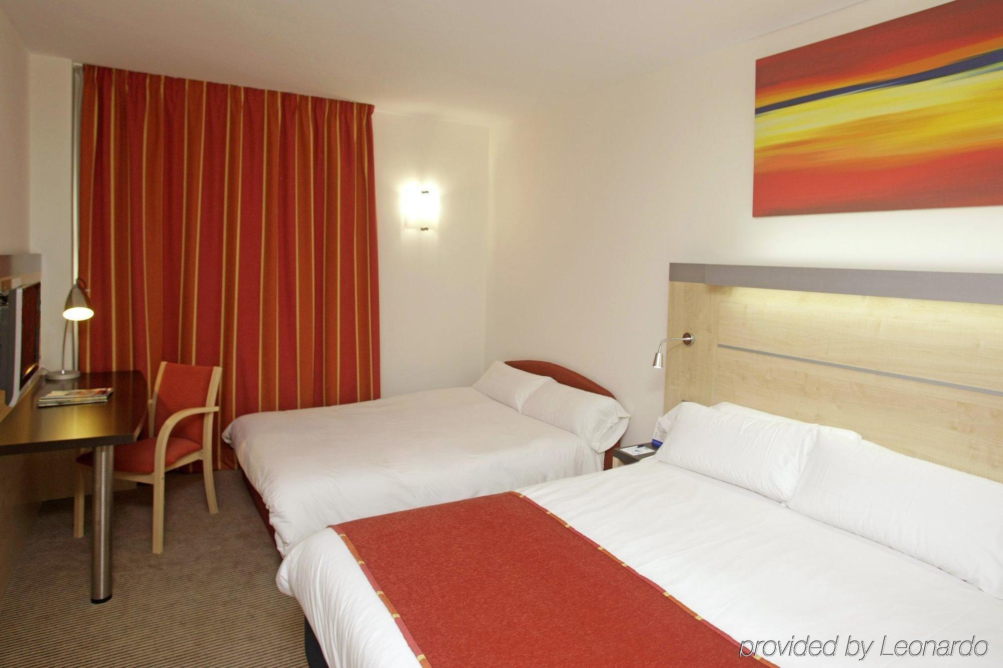 Holiday Inn Express Malaga Airport, An Ihg Hotel Room photo